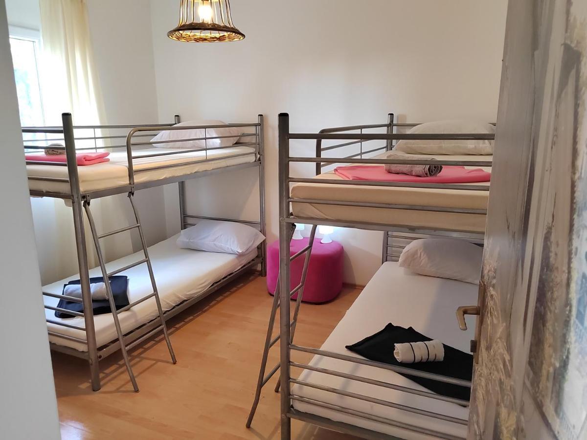 Hostel Rasema Trogir Exterior photo