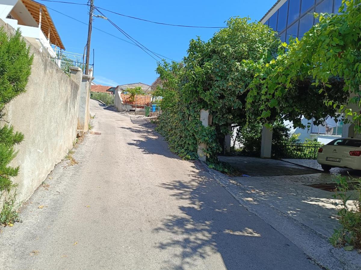 Hostel Rasema Trogir Exterior photo